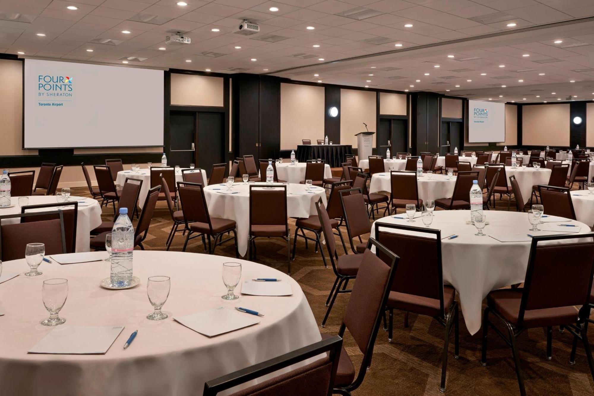 Element Toronto Airport Hotel Mississauga Exterior photo